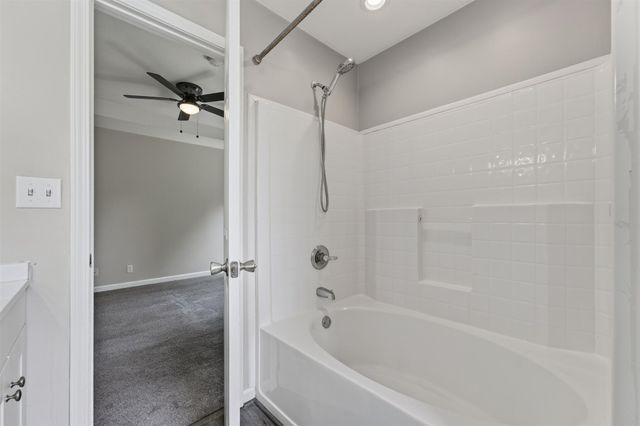 1724 Ridge Runner Ct, Clarksville, TN 37042