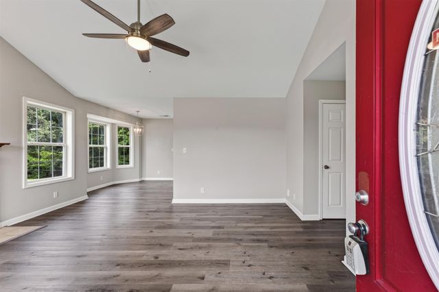 1724 Ridge Runner Ct, Clarksville, TN 37042