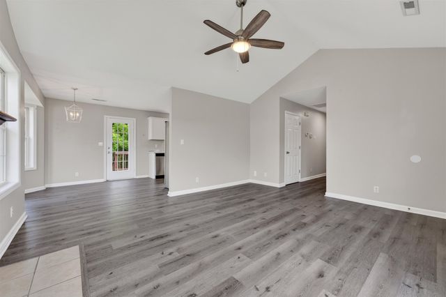 1724 Ridge Runner Ct, Clarksville, TN 37042