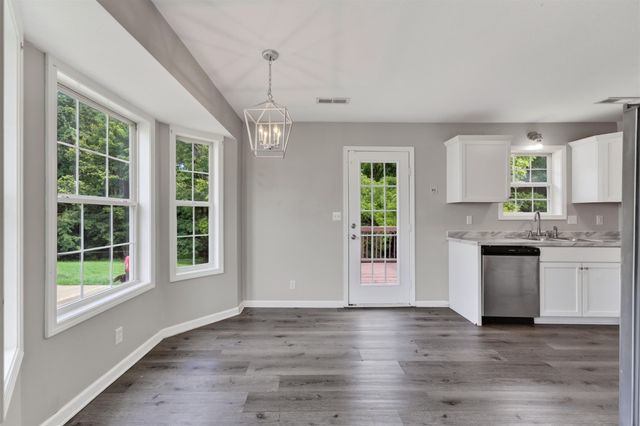 1724 Ridge Runner Ct, Clarksville, TN 37042
