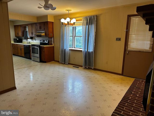 3871 MEADOW BRIDGE RD, Salisbury, MD 21804