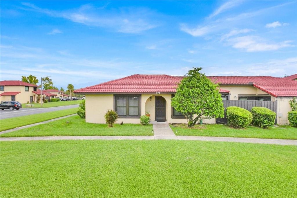 475 HUNTER CIRCLE, Kissimmee, FL 34758