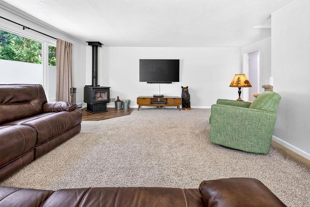 1338 LEONARD POINT ROAD, Oshkosh, WI 54904
