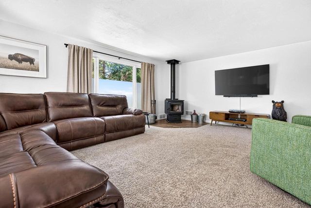 1338 LEONARD POINT ROAD, Oshkosh, WI 54904