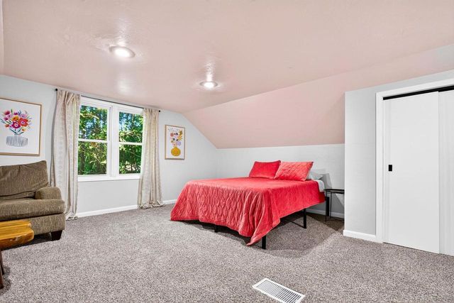 1338 LEONARD POINT ROAD, Oshkosh, WI 54904
