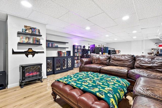 1338 LEONARD POINT ROAD, Oshkosh, WI 54904
