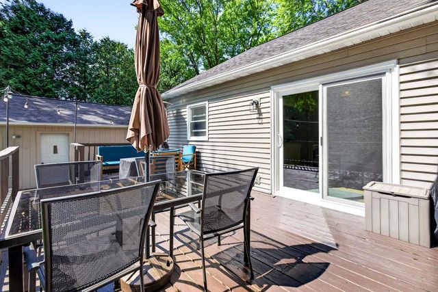 1338 LEONARD POINT ROAD, Oshkosh, WI 54904