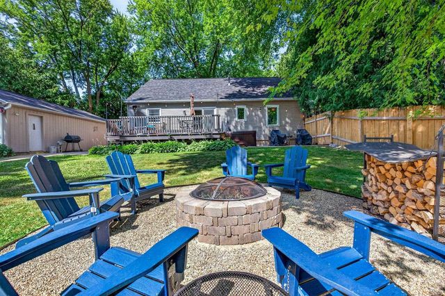 1338 LEONARD POINT ROAD, Oshkosh, WI 54904