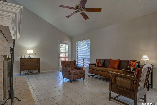 2902 SPRING BEND ST, San Antonio, TX 78209