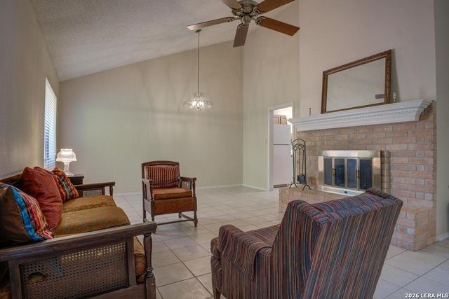 2902 SPRING BEND ST, San Antonio, TX 78209