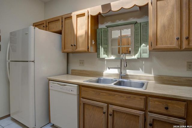2902 SPRING BEND ST, San Antonio, TX 78209