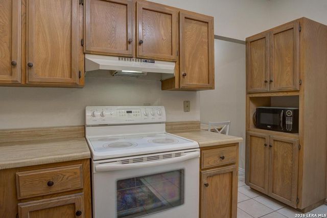 2902 SPRING BEND ST, San Antonio, TX 78209