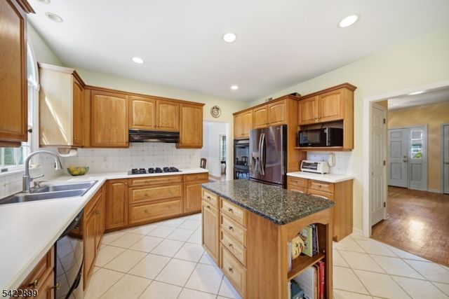 43 Highland Ave, Madison Boro, NJ 07940