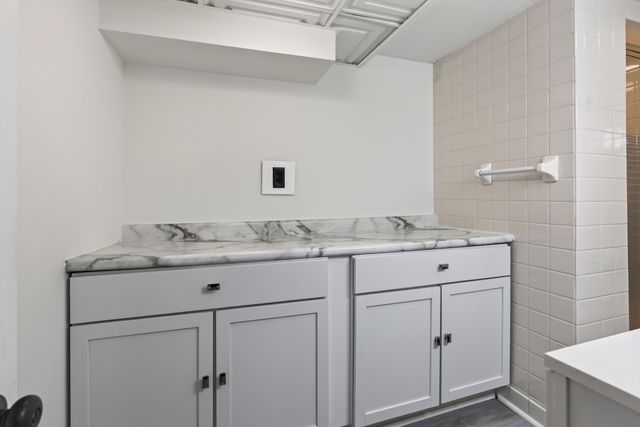3807 Hubbard Avenue N, Robbinsdale, MN 55422