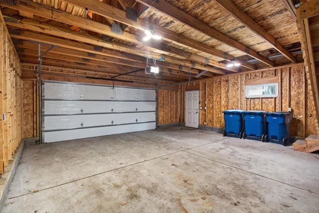 3807 Hubbard Avenue N, Robbinsdale, MN 55422
