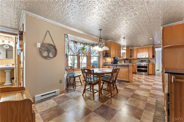 8009 Thyme Circle, Clay, NY 13090