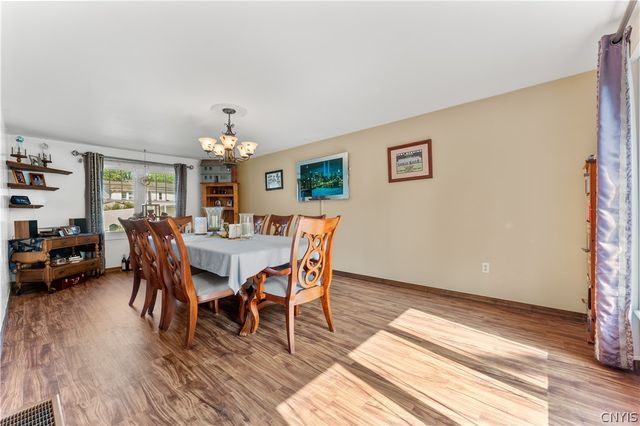 8009 Thyme Circle, Clay, NY 13090