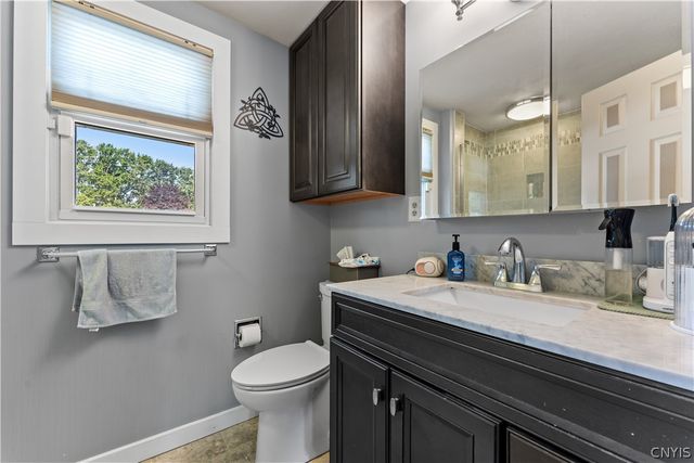 8009 Thyme Circle, Clay, NY 13090