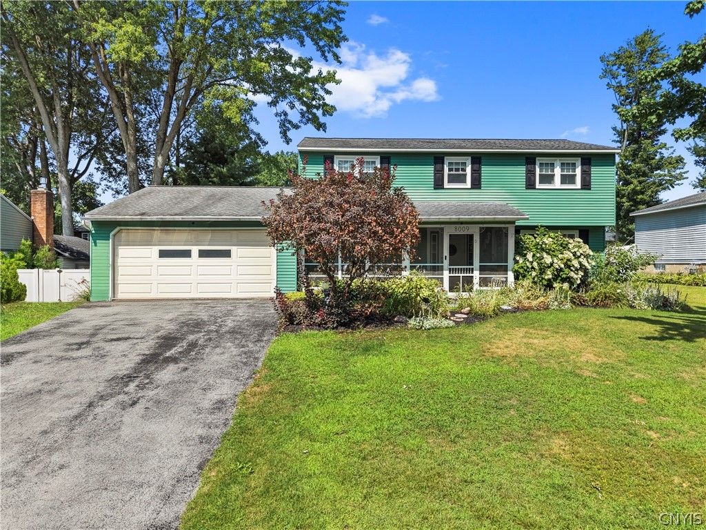 8009 Thyme Circle, Clay, NY 13090