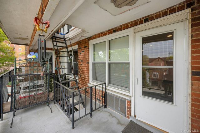 34-43 60th Street 2F, Woodside, NY 11377