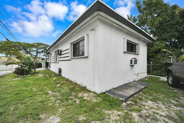 545 NW 77th St, Miami, FL 33150