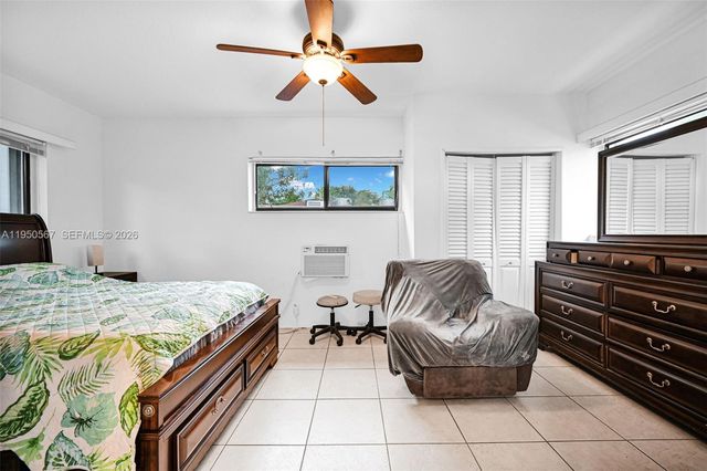 545 NW 77th St, Miami, FL 33150