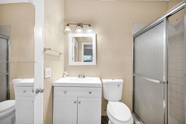 545 NW 77th St, Miami, FL 33150