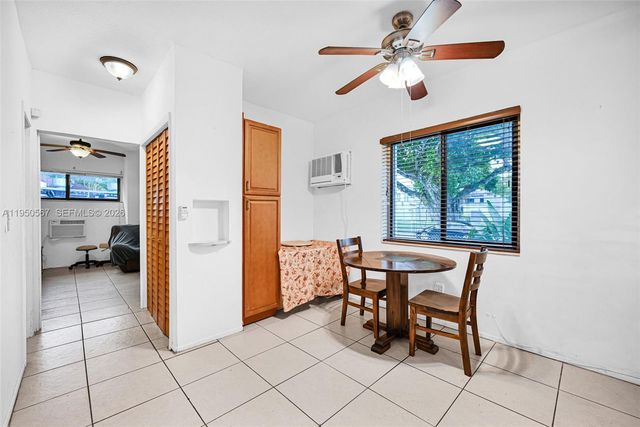 545 NW 77th St, Miami, FL 33150