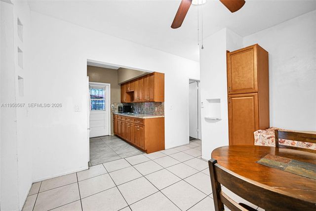 545 NW 77th St, Miami, FL 33150