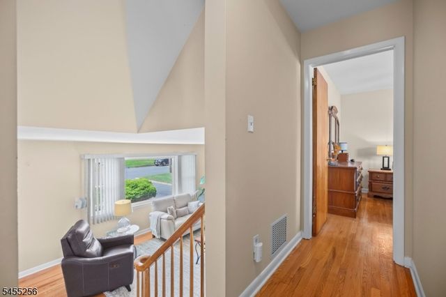 13 Briarwood Dr, Franklin Twp., NJ 08873