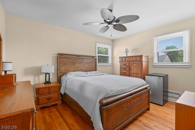 13 Briarwood Dr, Franklin Twp., NJ 08873