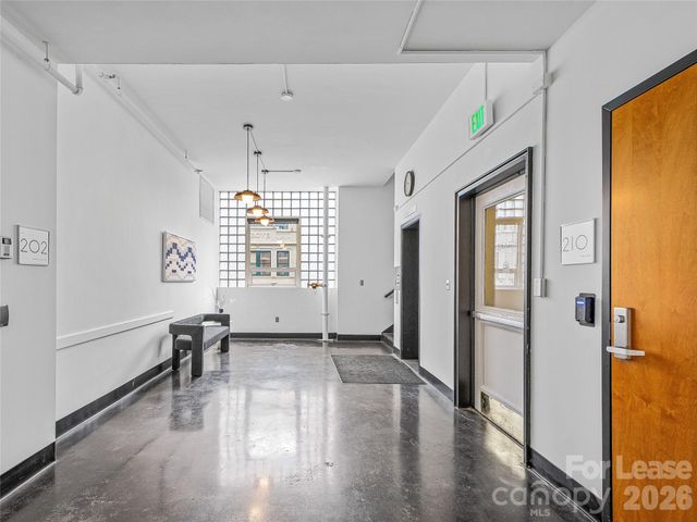 14 Ohenry Avenue 210, Asheville, NC 28801