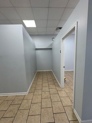 3011 W 63rd Street, Chicago, IL 60629