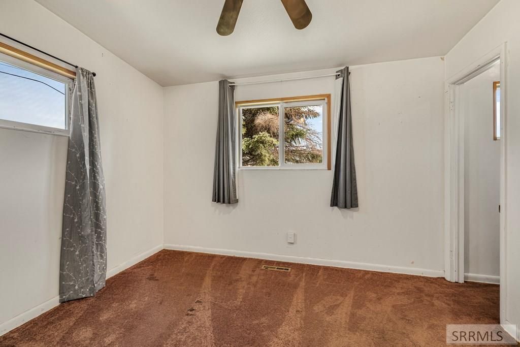 Image 14 of property listing at 431 W Center Street, Shelley, ID 83274