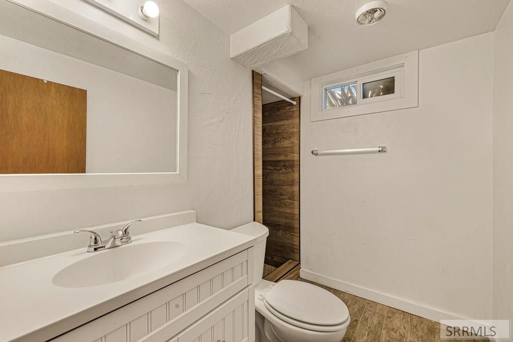 Image 27 of property listing at 431 W Center Street, Shelley, ID 83274