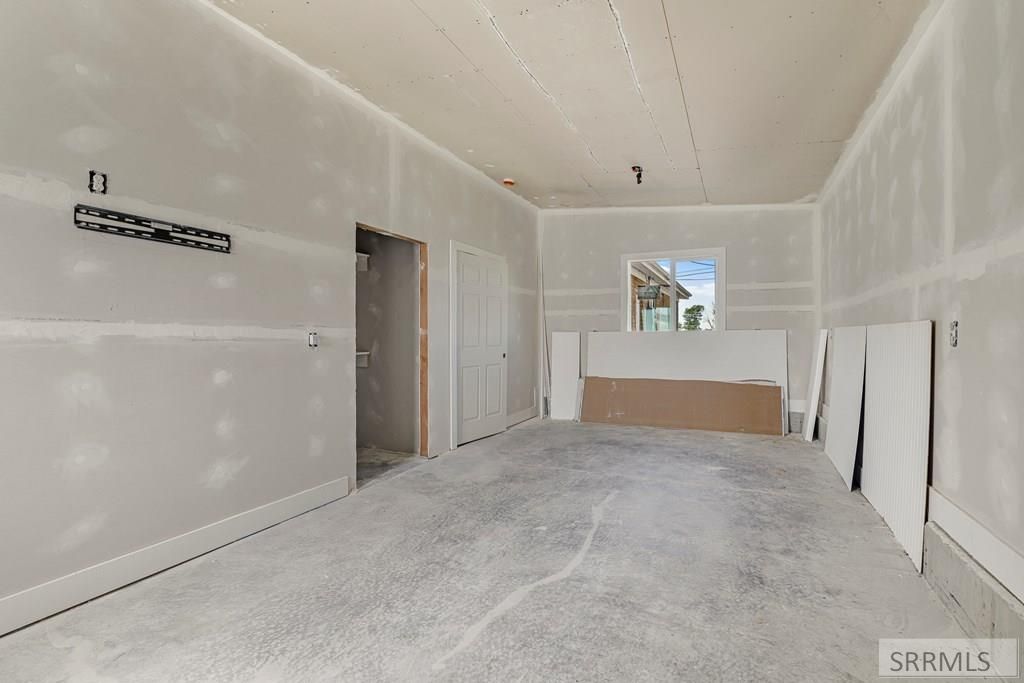 Image 34 of property listing at 431 W Center Street, Shelley, ID 83274