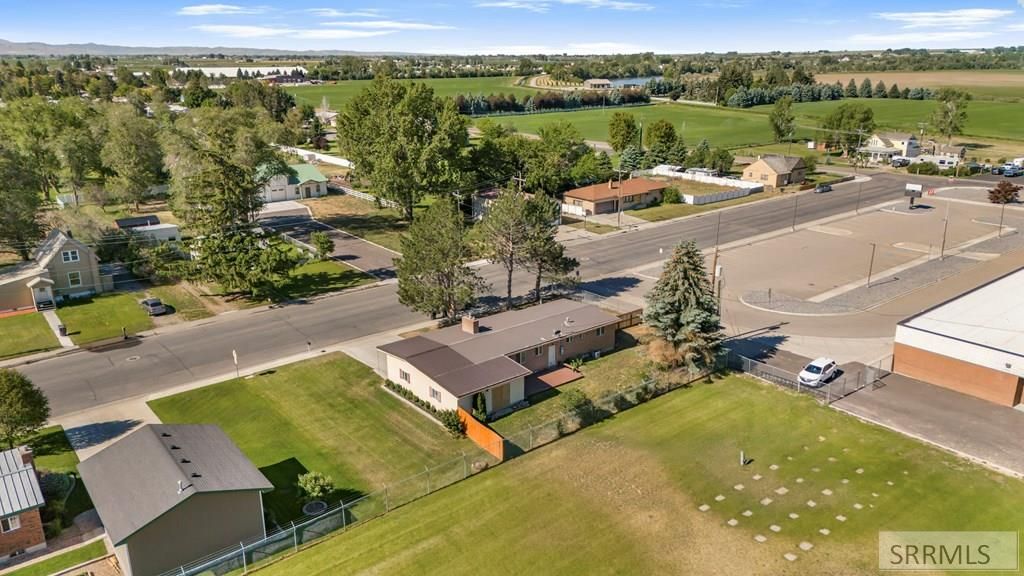 Image 43 of property listing at 431 W Center Street, Shelley, ID 83274