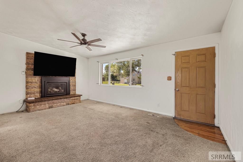 Image 6 of property listing at 431 W Center Street, Shelley, ID 83274