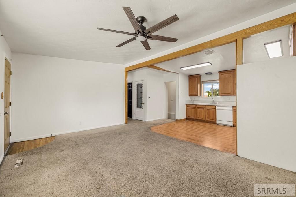 Image 7 of property listing at 431 W Center Street, Shelley, ID 83274