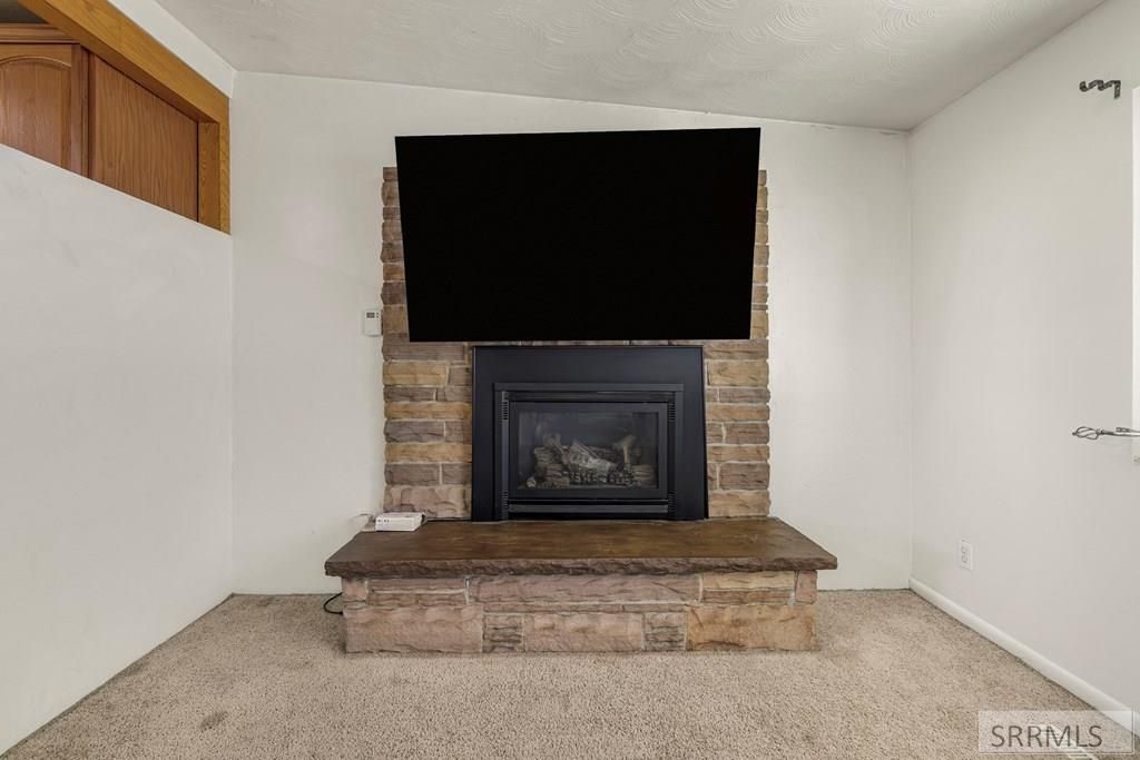 Image 9 of property listing at 431 W Center Street, Shelley, ID 83274