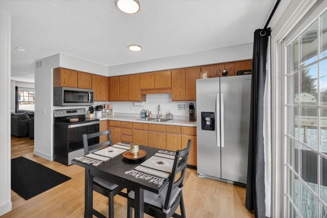 1352 Hunter Drive, Norwalk, IA 50211