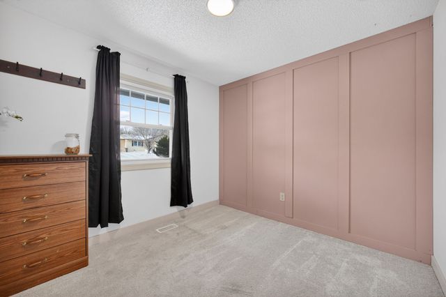 1352 Hunter Drive, Norwalk, IA 50211