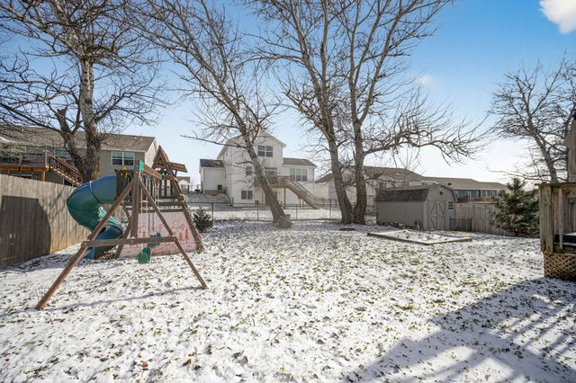 1352 Hunter Drive, Norwalk, IA 50211