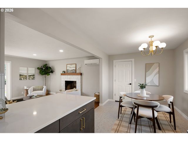 2255 POLK St, Eugene, OR 97405