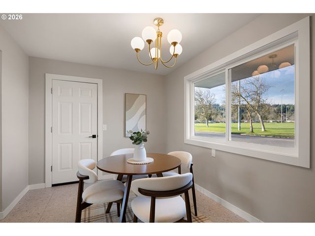 2255 POLK St, Eugene, OR 97405