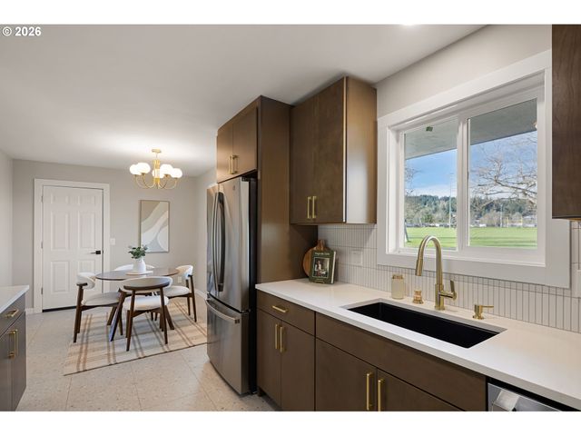 2255 POLK St, Eugene, OR 97405