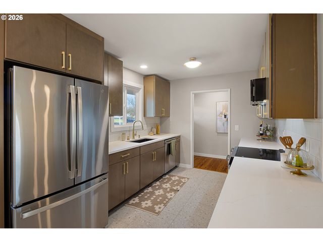 2255 POLK St, Eugene, OR 97405