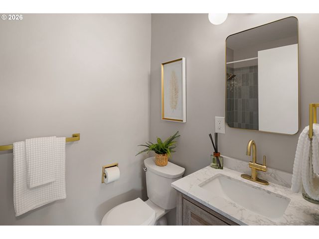 2255 POLK St, Eugene, OR 97405