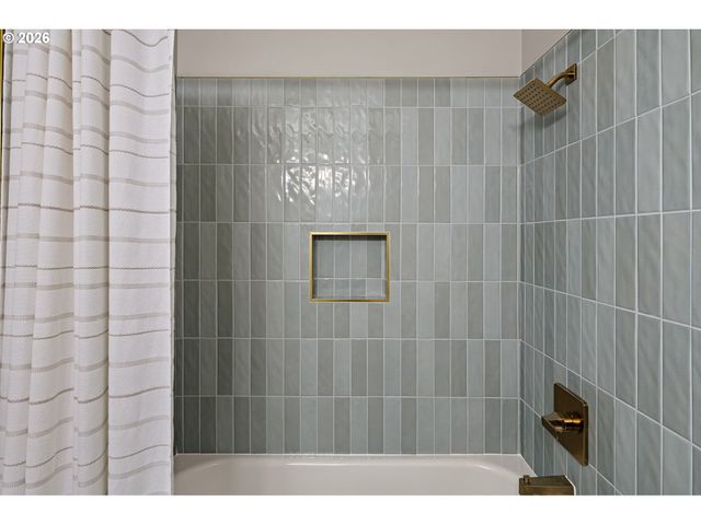 2255 POLK St, Eugene, OR 97405