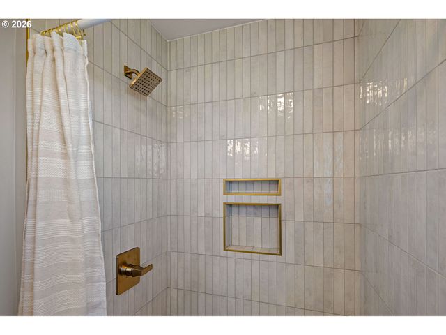 2255 POLK St, Eugene, OR 97405